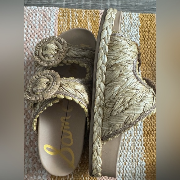 Reina Slide Sandals NWOT - Picture 9 of 9